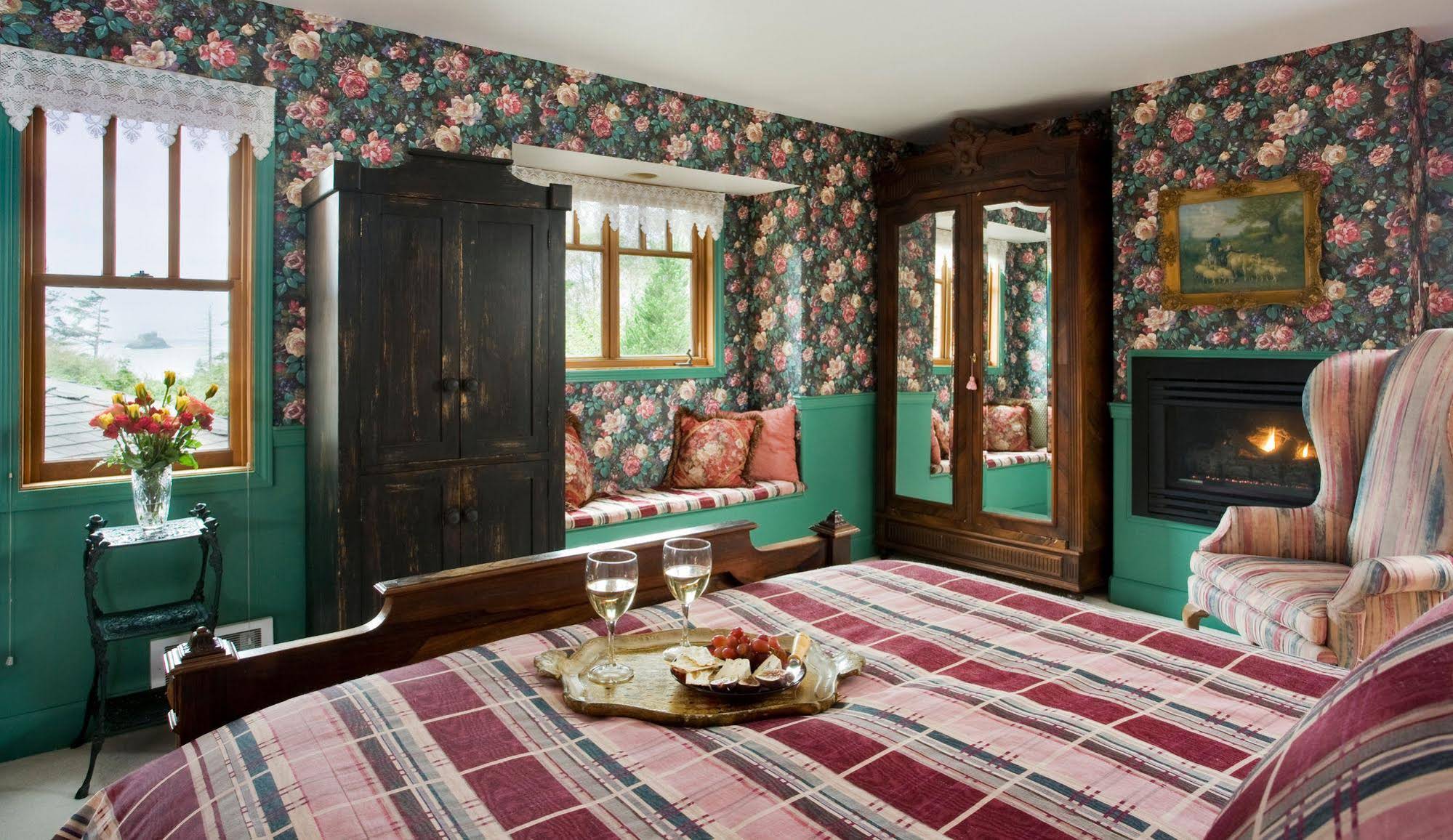 Arch Cape Inn And Retreat