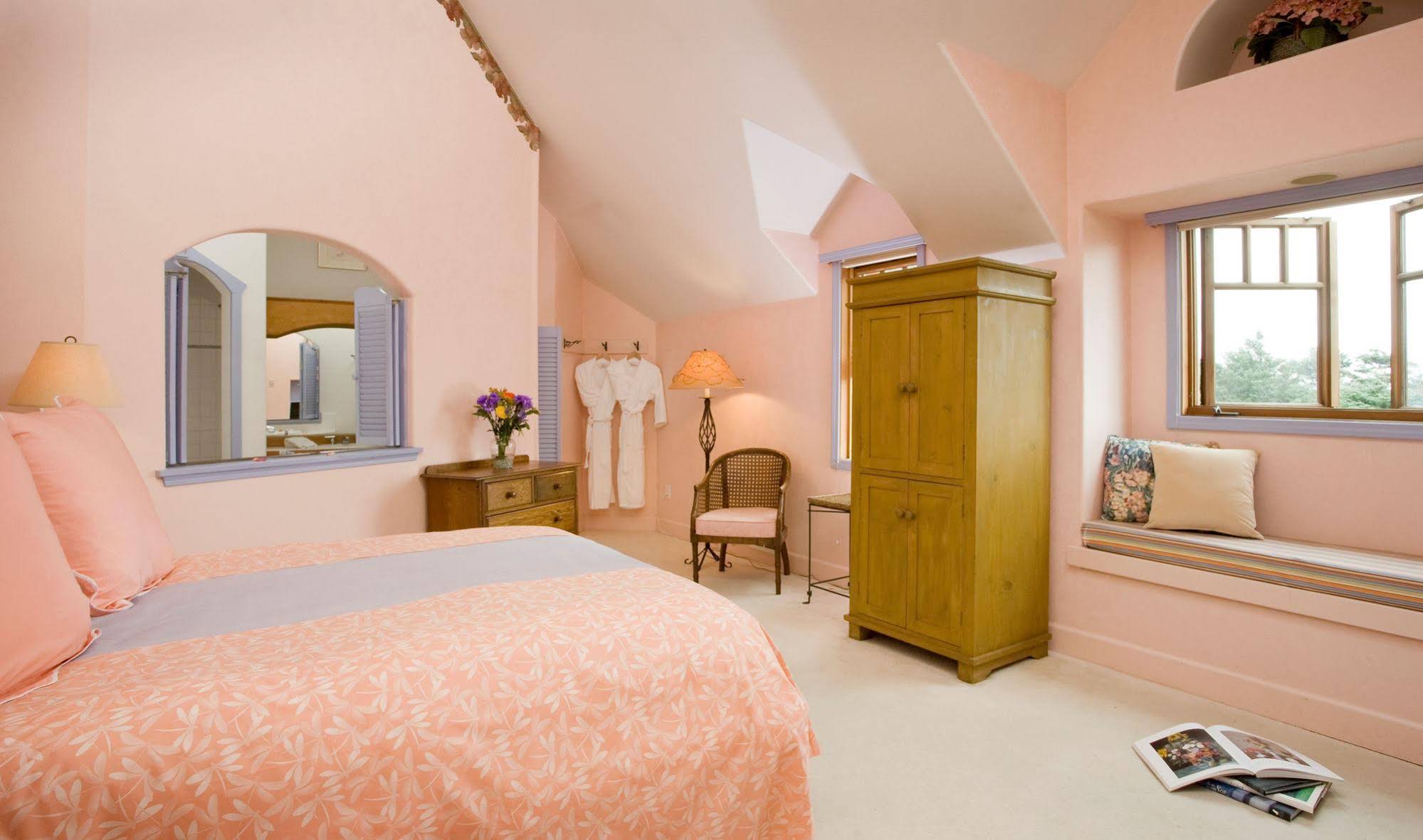 Arch Cape Inn And Retreat