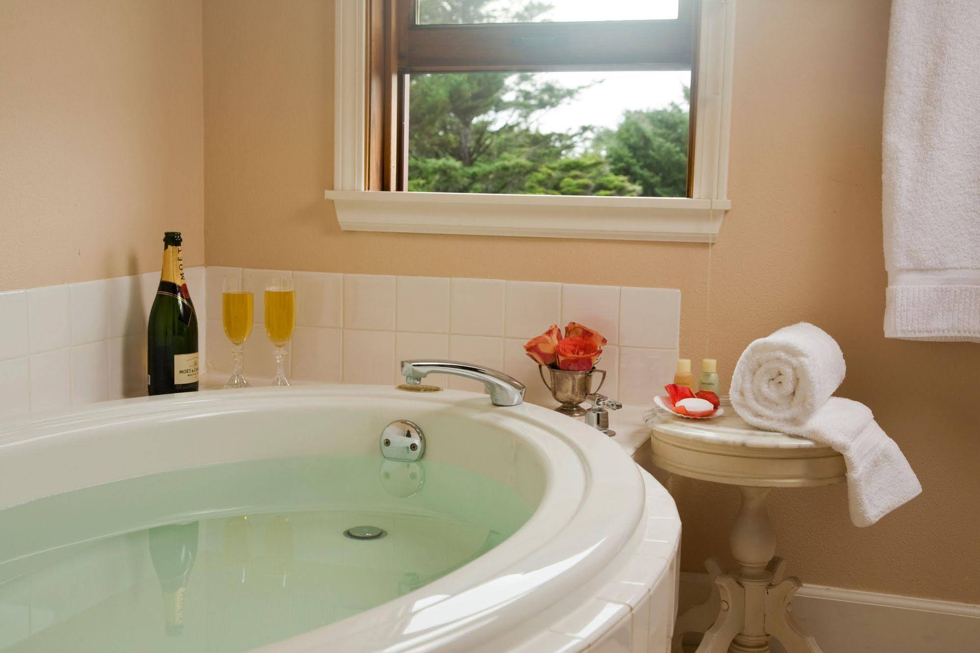 Arch Cape Inn And Retreat