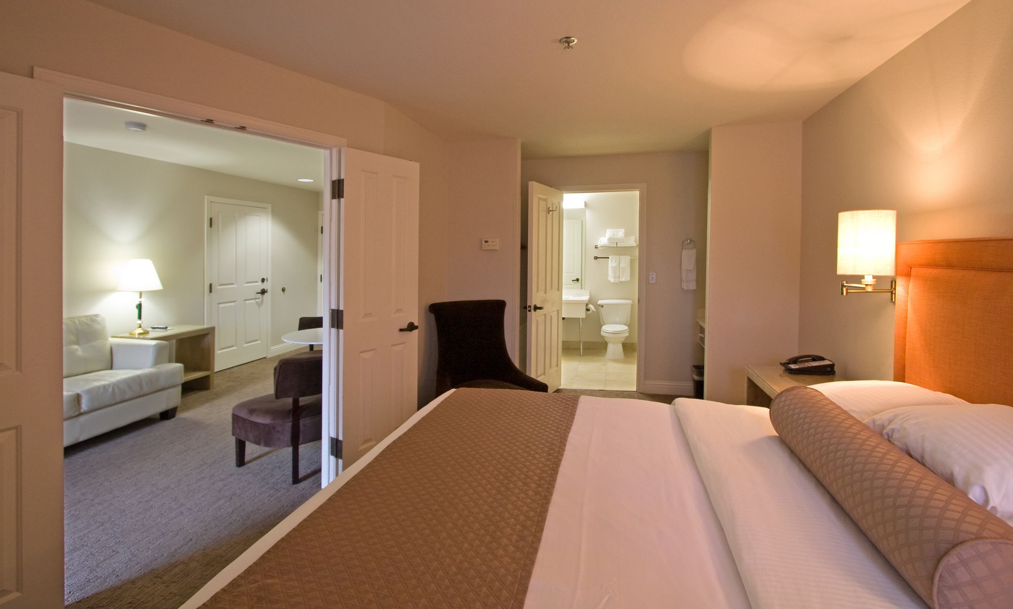 Ashland Hills Hotel & Suites