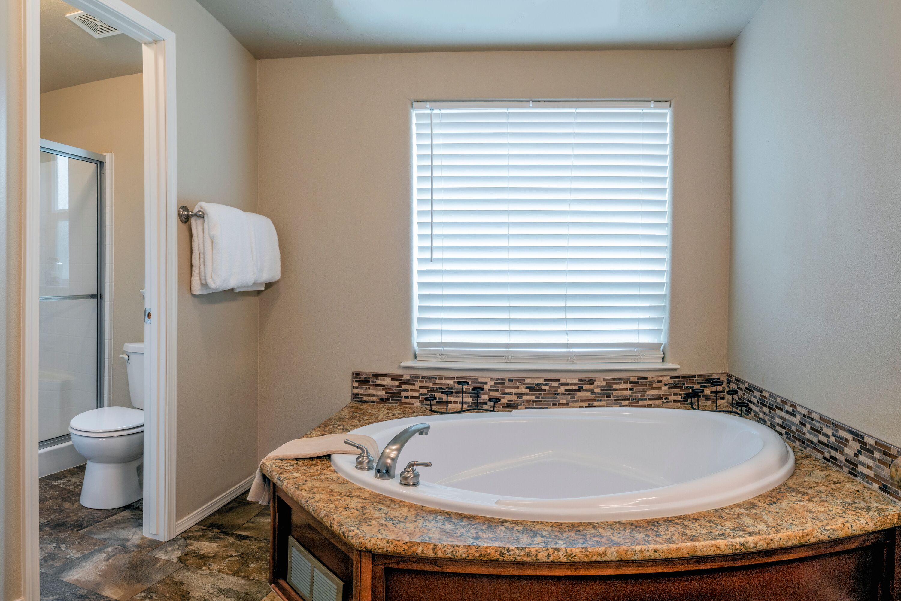 Callahan's Lodge and Restaurant