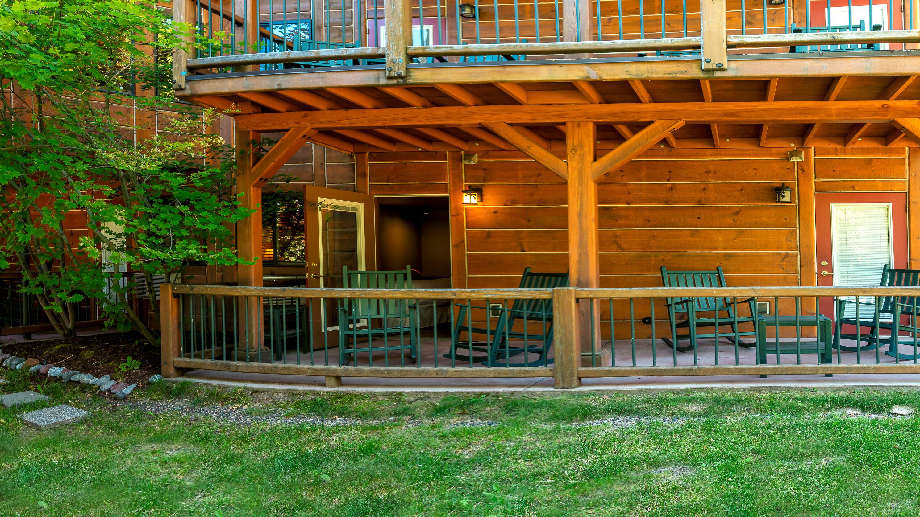 Callahan's Lodge and Restaurant