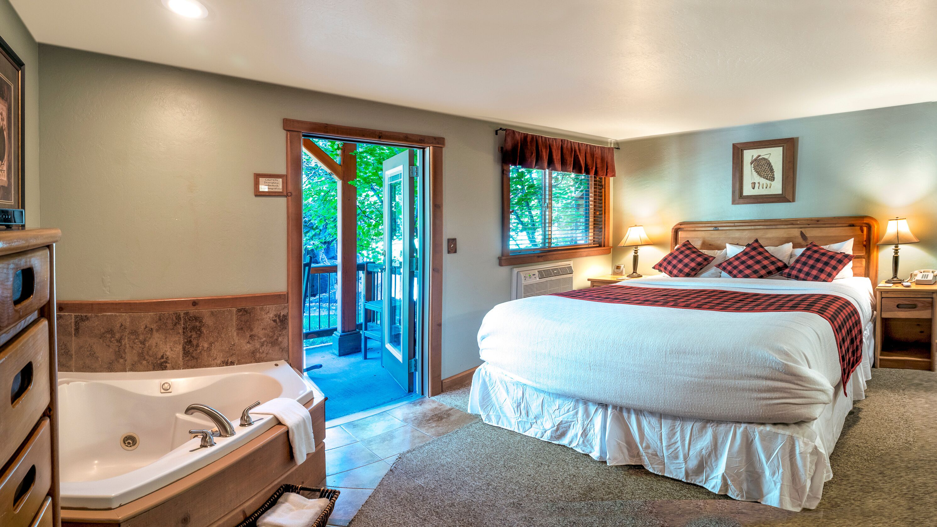 Callahan's Lodge and Restaurant