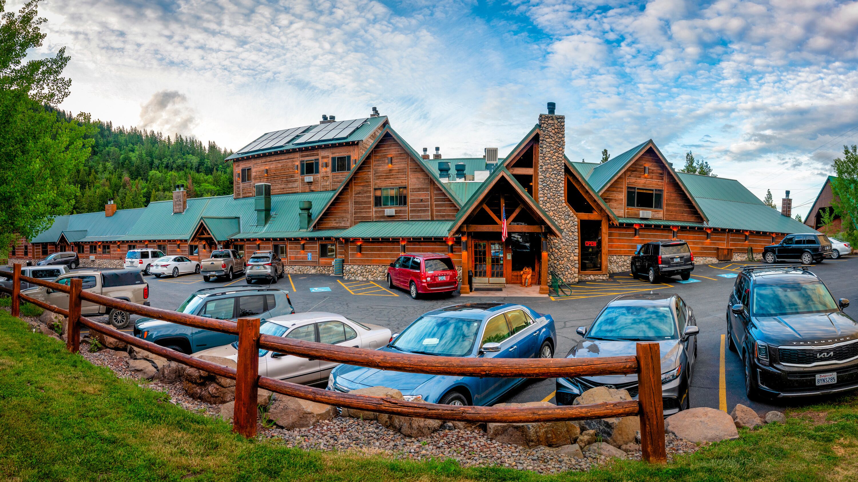 Callahan's Lodge and Restaurant