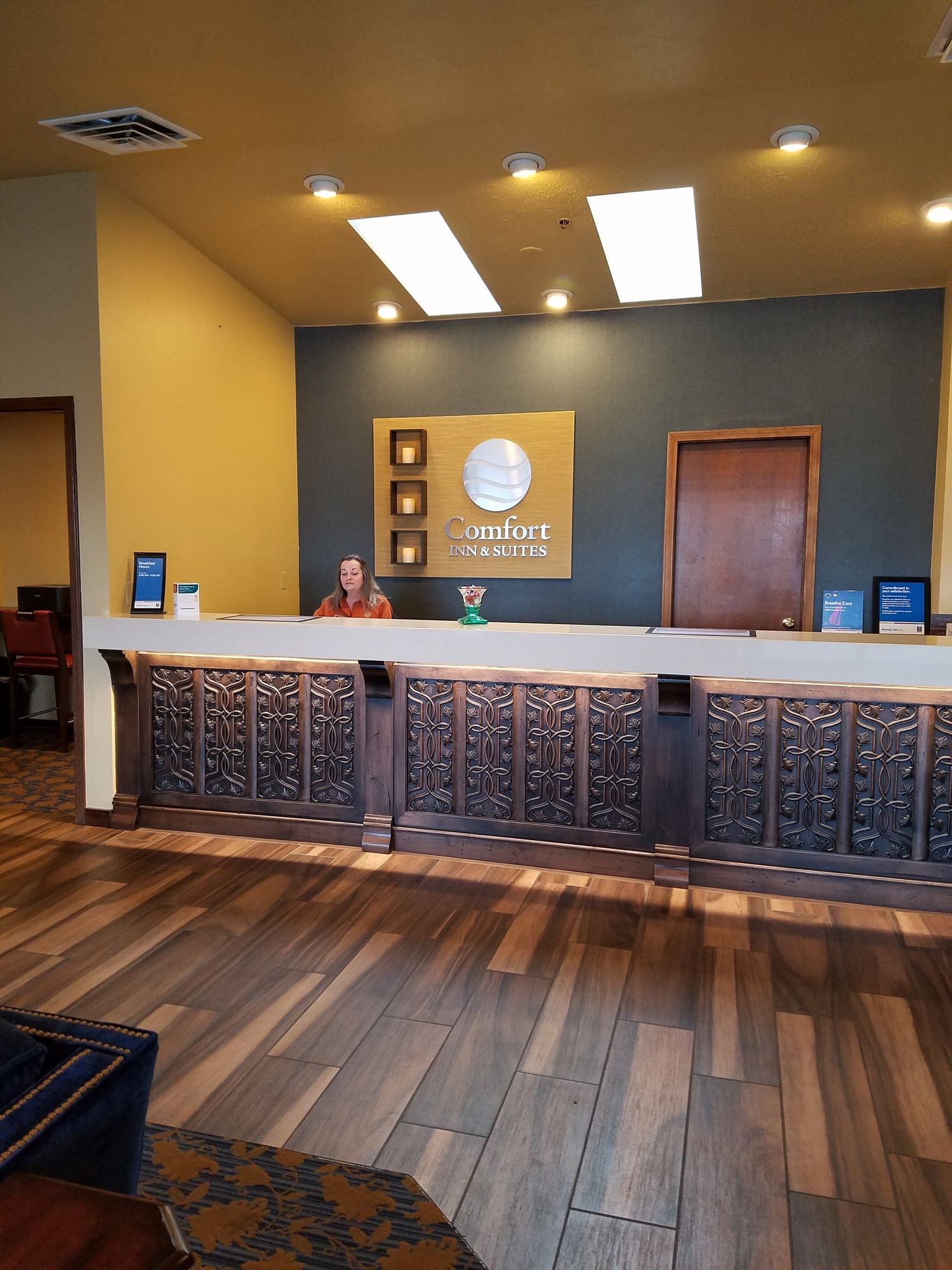 Comfort Inn & Suites