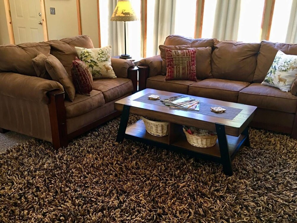 Mountain Pine Cabin Pet Friendly