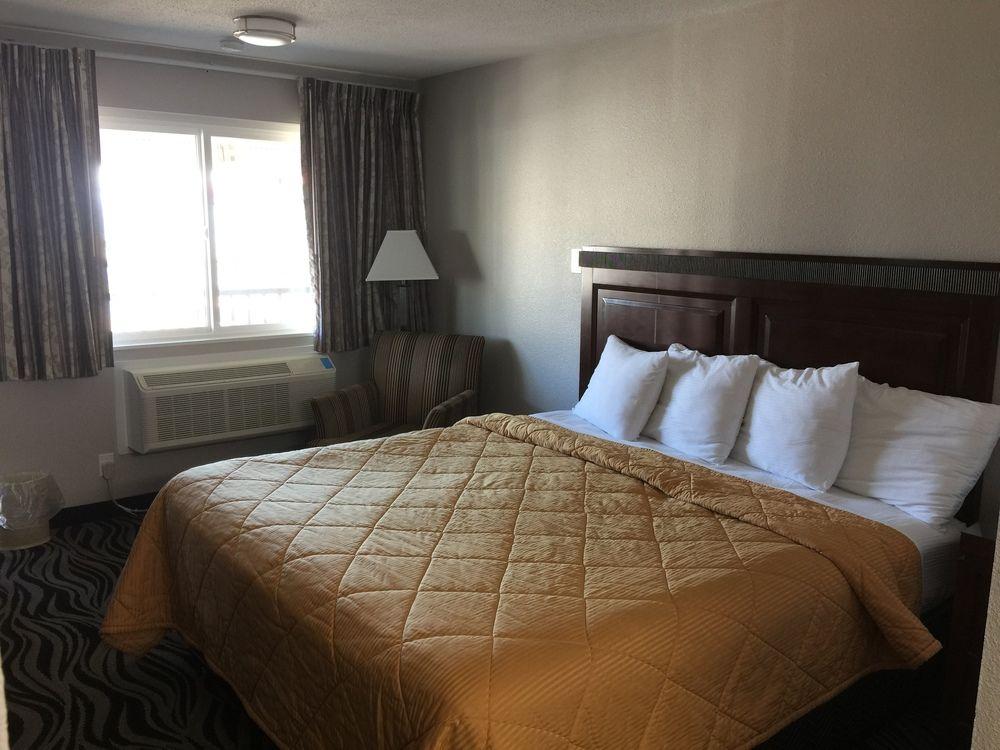 Astoria Rivershore Motel