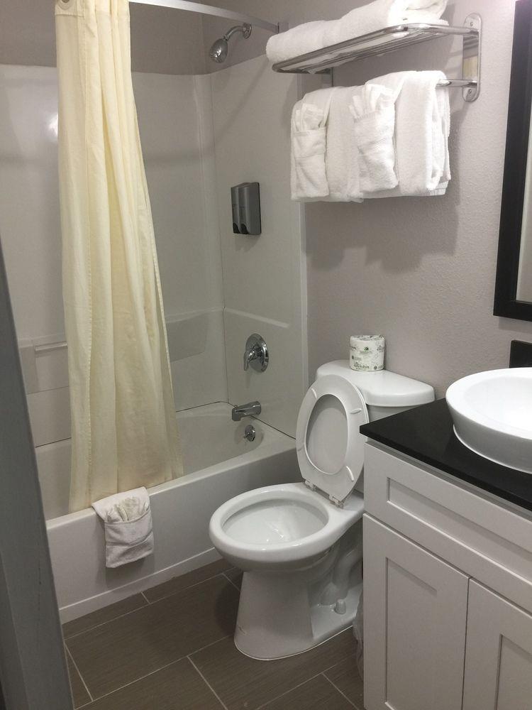 Astoria Rivershore Motel