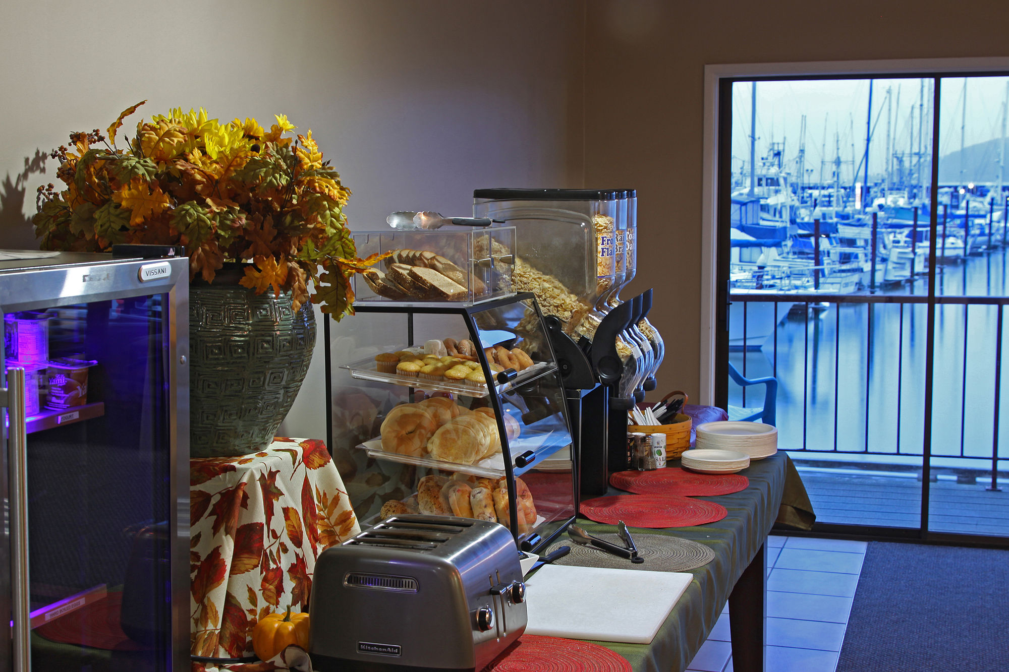 Astoria Riverwalk Inn