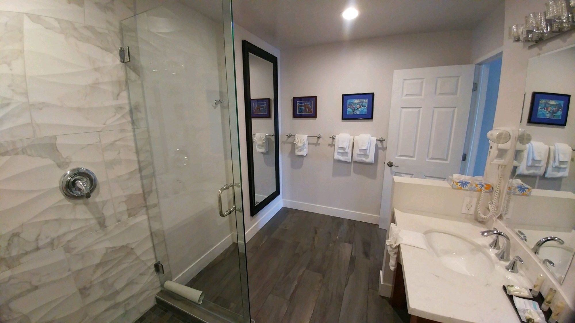 Astoria Riverwalk Inn