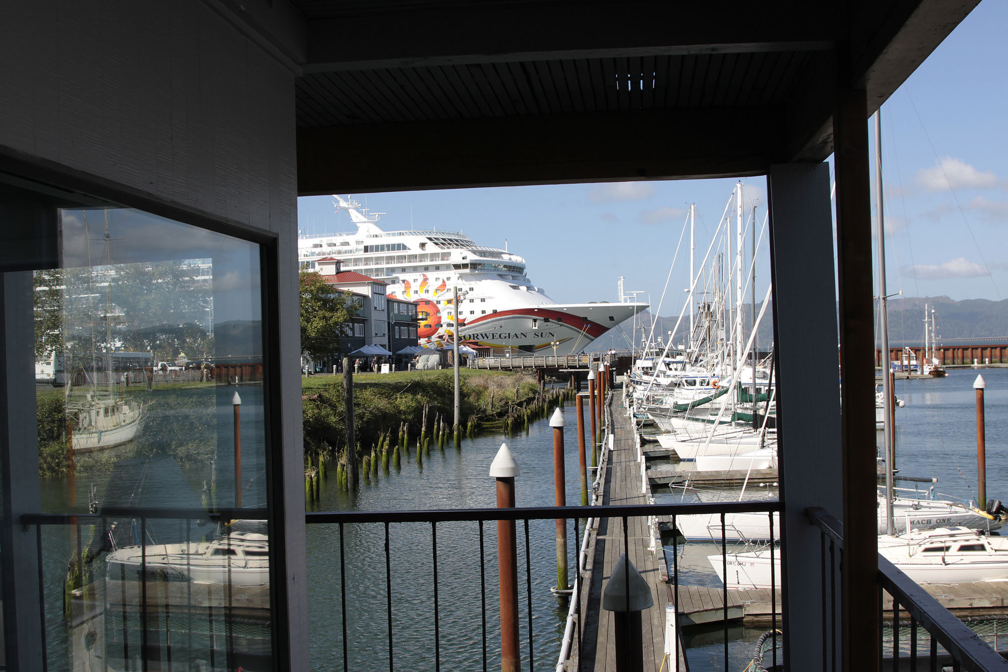 Astoria Riverwalk Inn