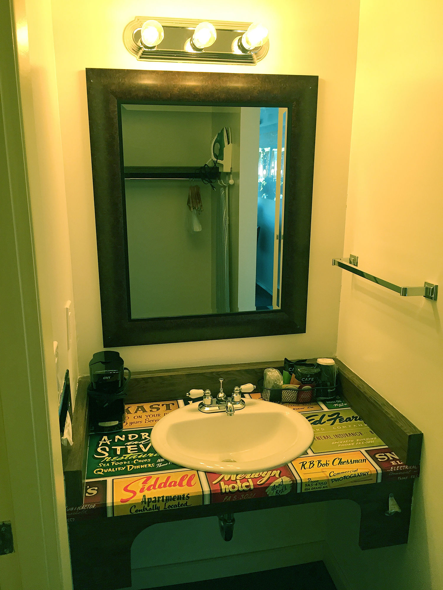 Astoria Riverwalk Inn