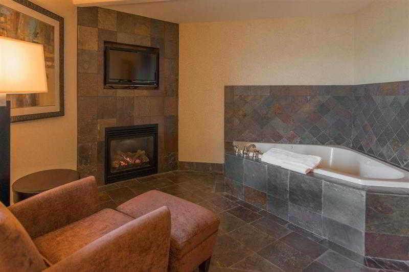 Lloyd Hotel Astoria Bayfront, Ascend Hotel Collection