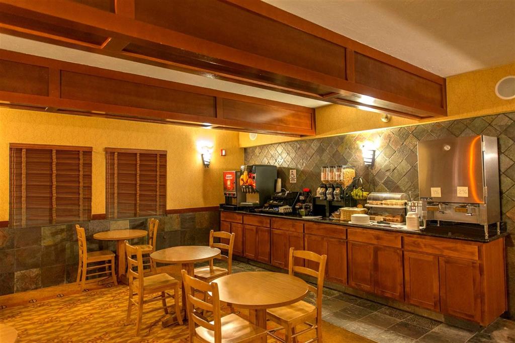 Lloyd Hotel Astoria Bayfront, Ascend Hotel Collection