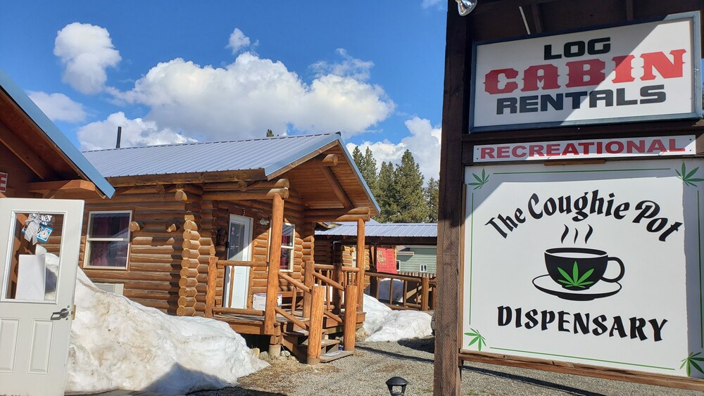 Delta 9 House Sumpter Cabins