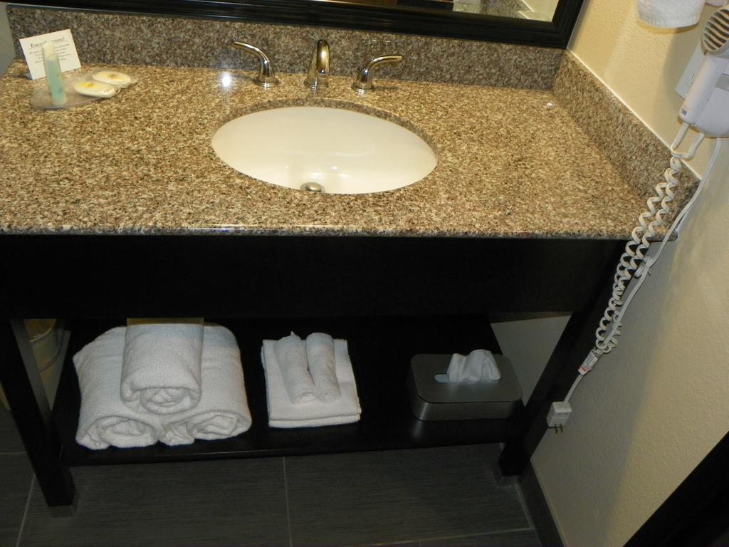 Comfort Inn & Suites Beaverton - Portland West