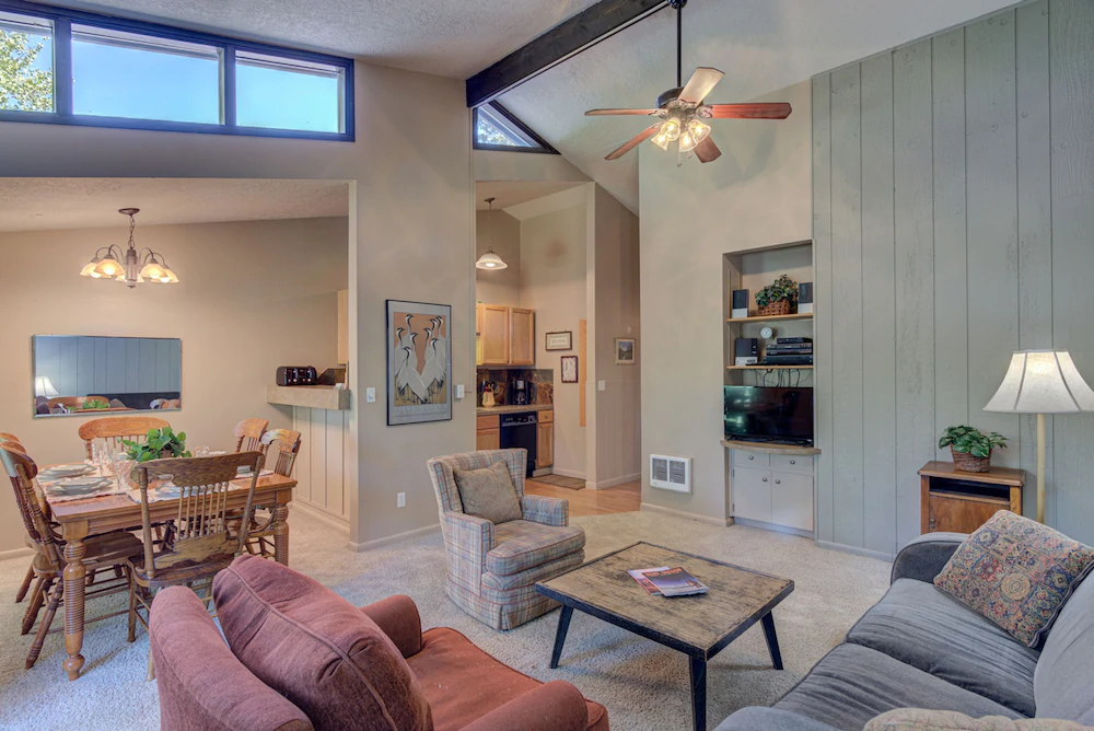 Abbot Condominiums by Village Properties at Sunriver