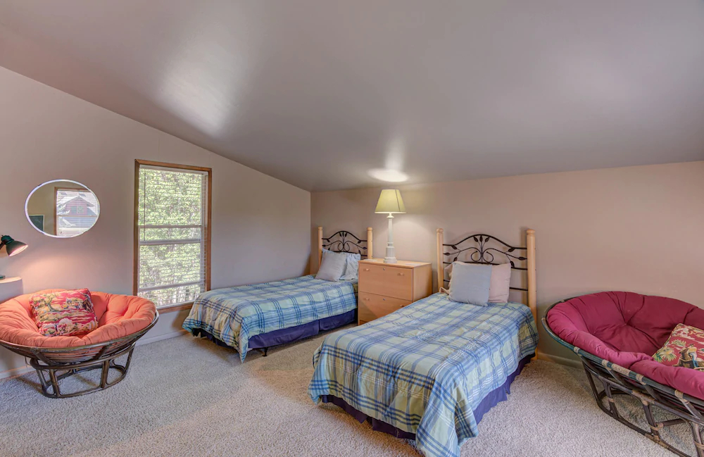 Abbot Condominiums by Village Properties at Sunriver