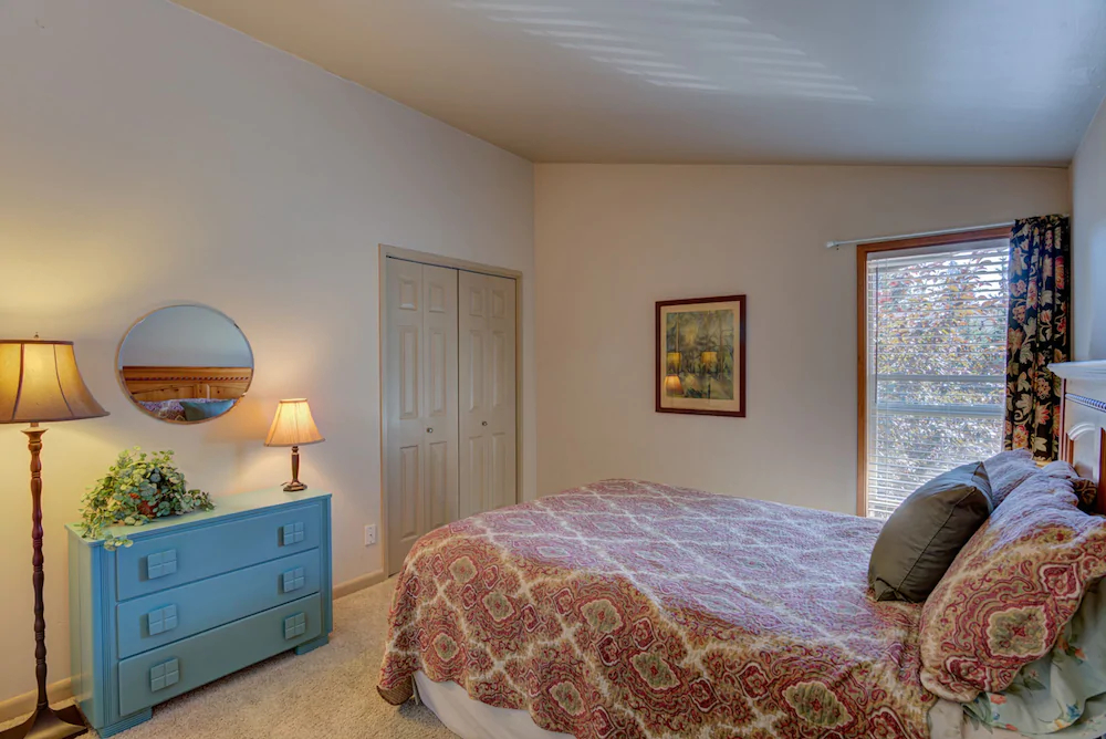 Abbot Condominiums by Village Properties at Sunriver