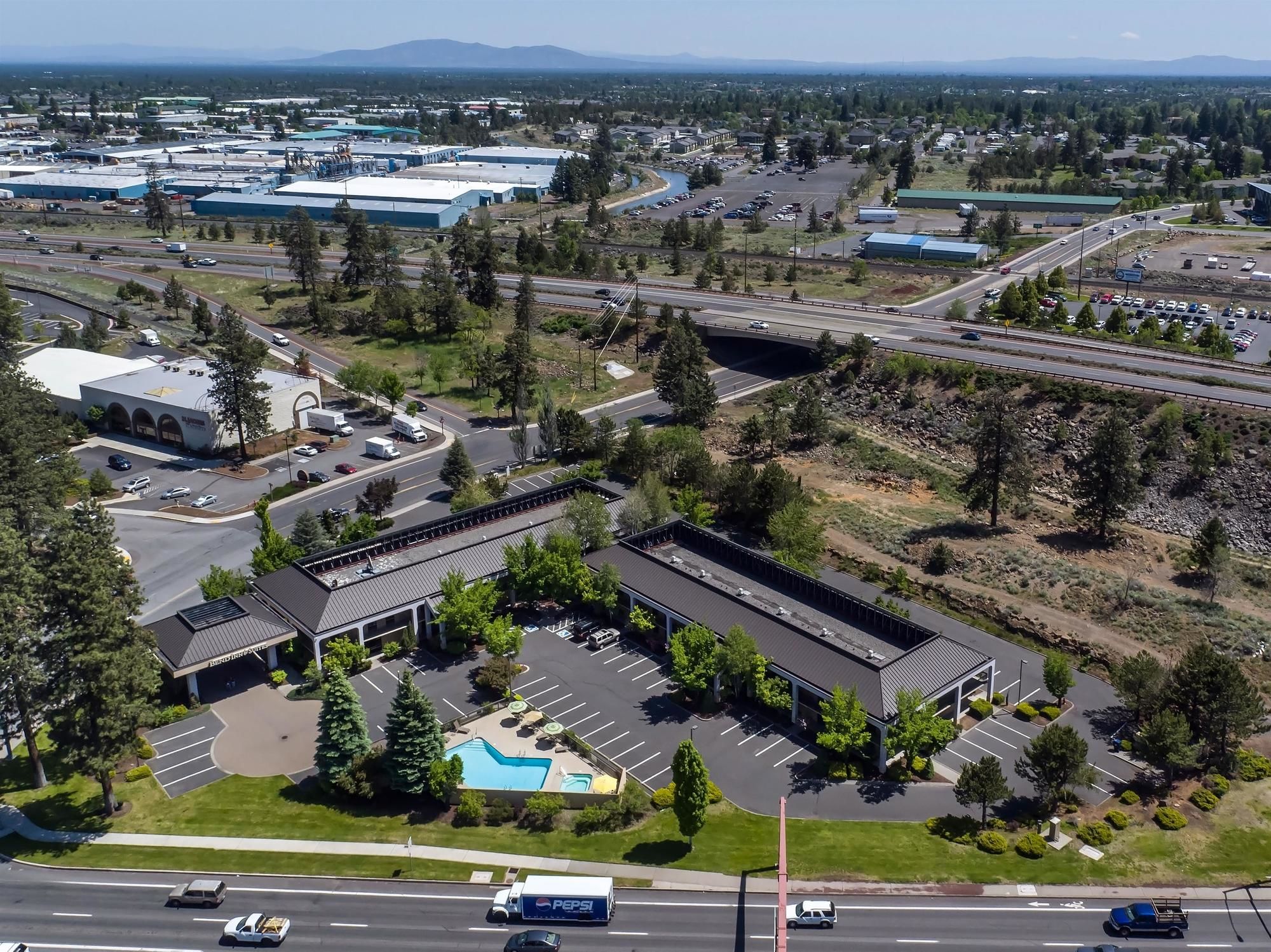 Red Lion Inn & Suites Deschutes River Bend