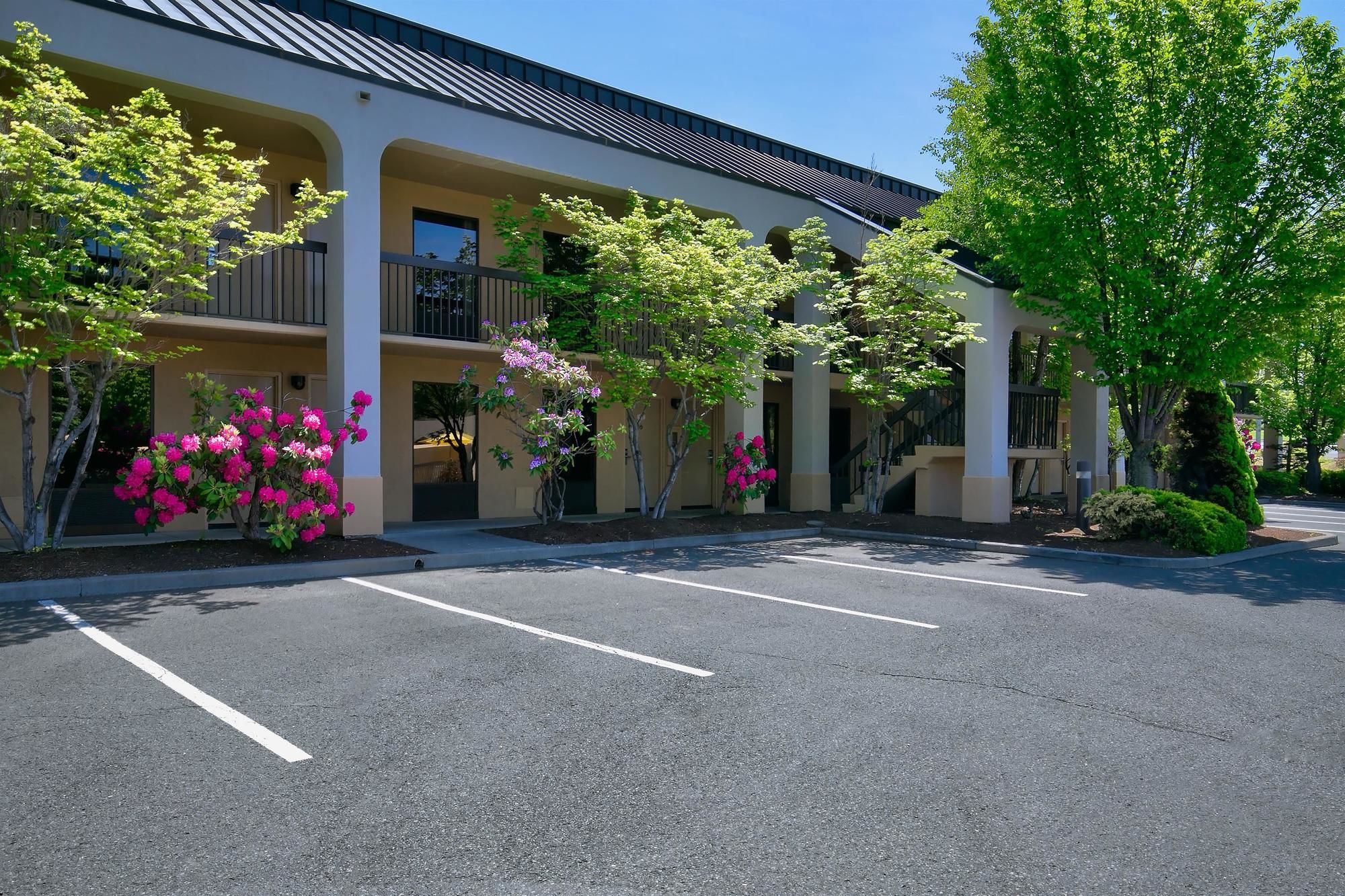 Red Lion Inn & Suites Deschutes River Bend