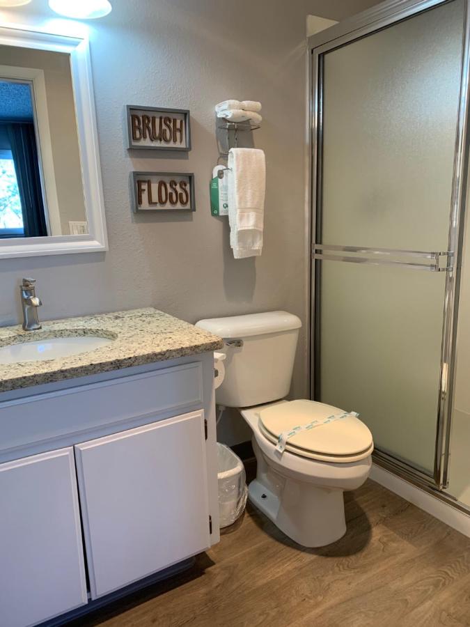 Bend Riverside Motel Suites