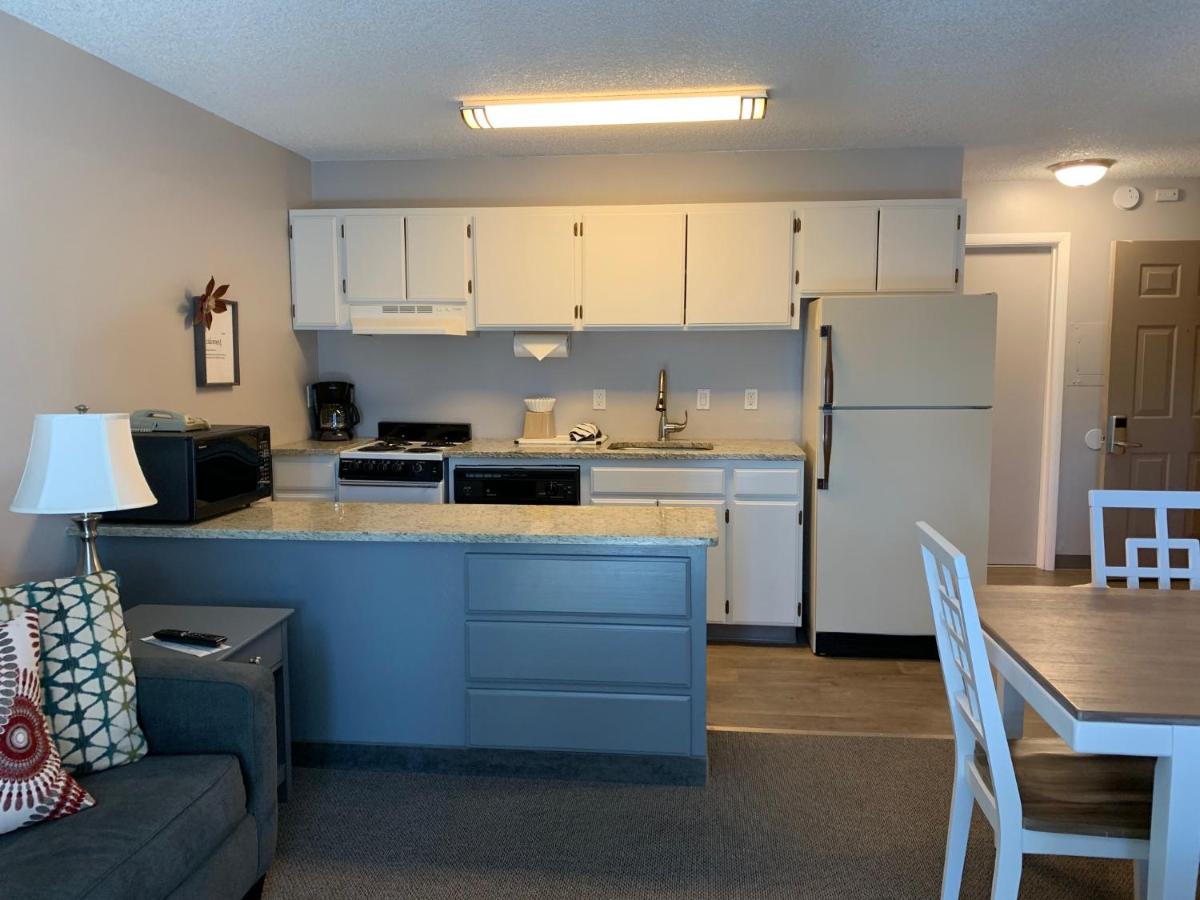 Bend Riverside Motel Suites