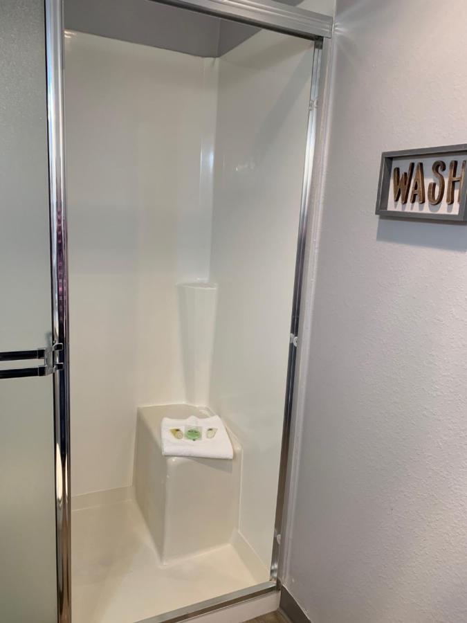 Bend Riverside Motel Suites