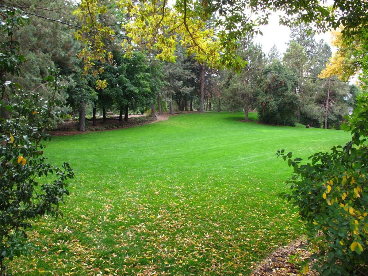 Bend Riverside Motel Suites