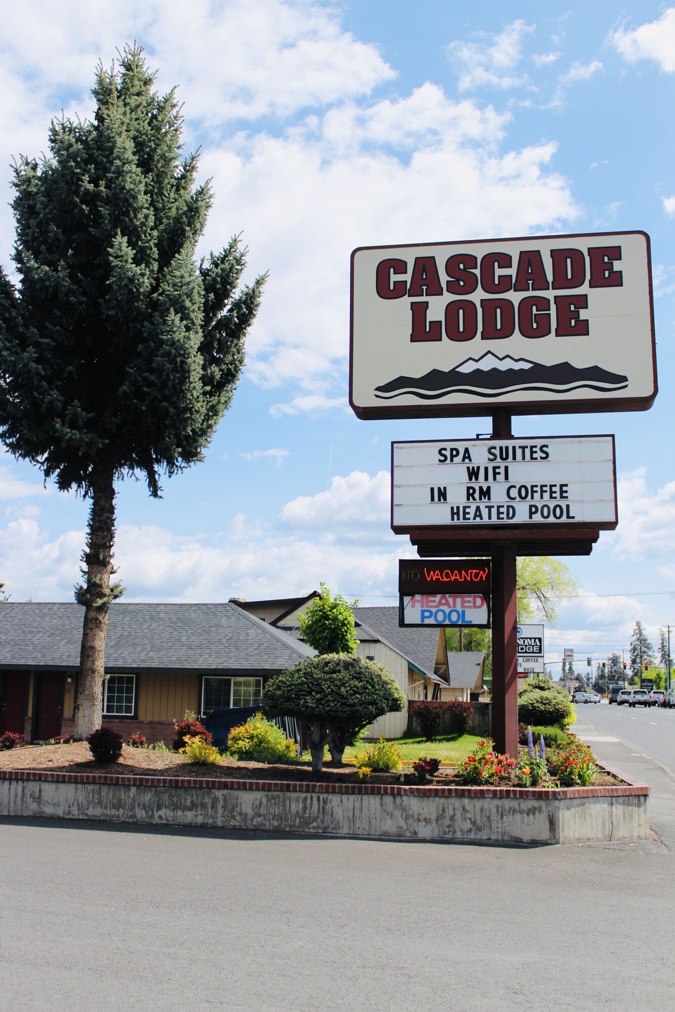 Cascade Lodge