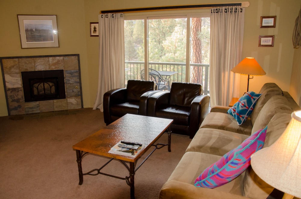 Mount Bachelor Village Resort