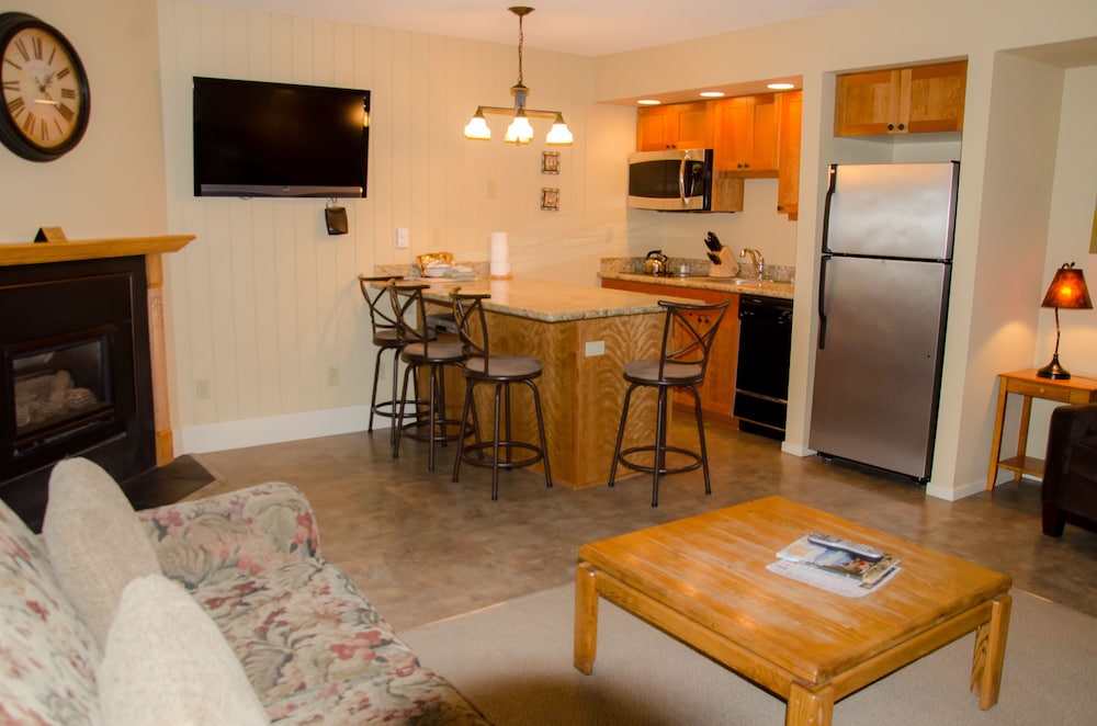 Mount Bachelor Village Resort