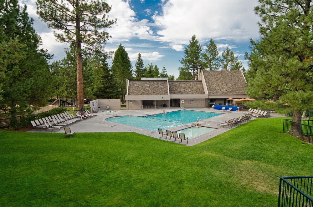 Mount Bachelor Village Resort