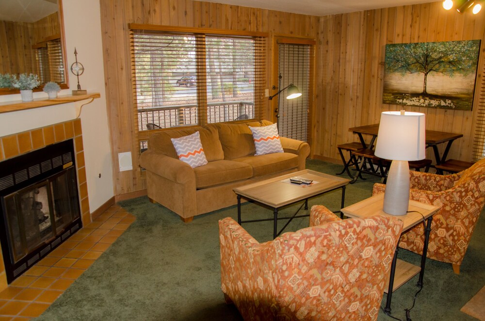 Mount Bachelor Village Resort