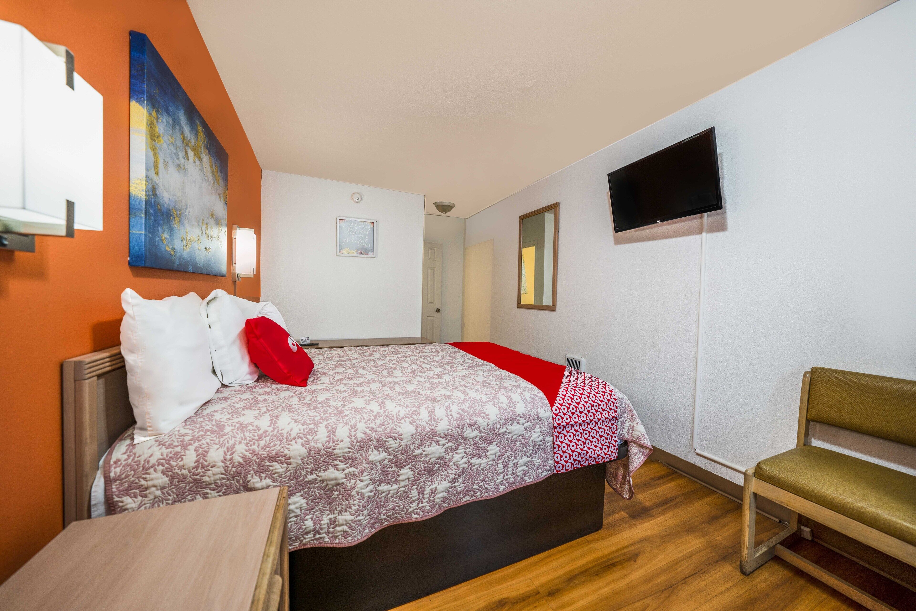 Royal Gateway Motel by OYO