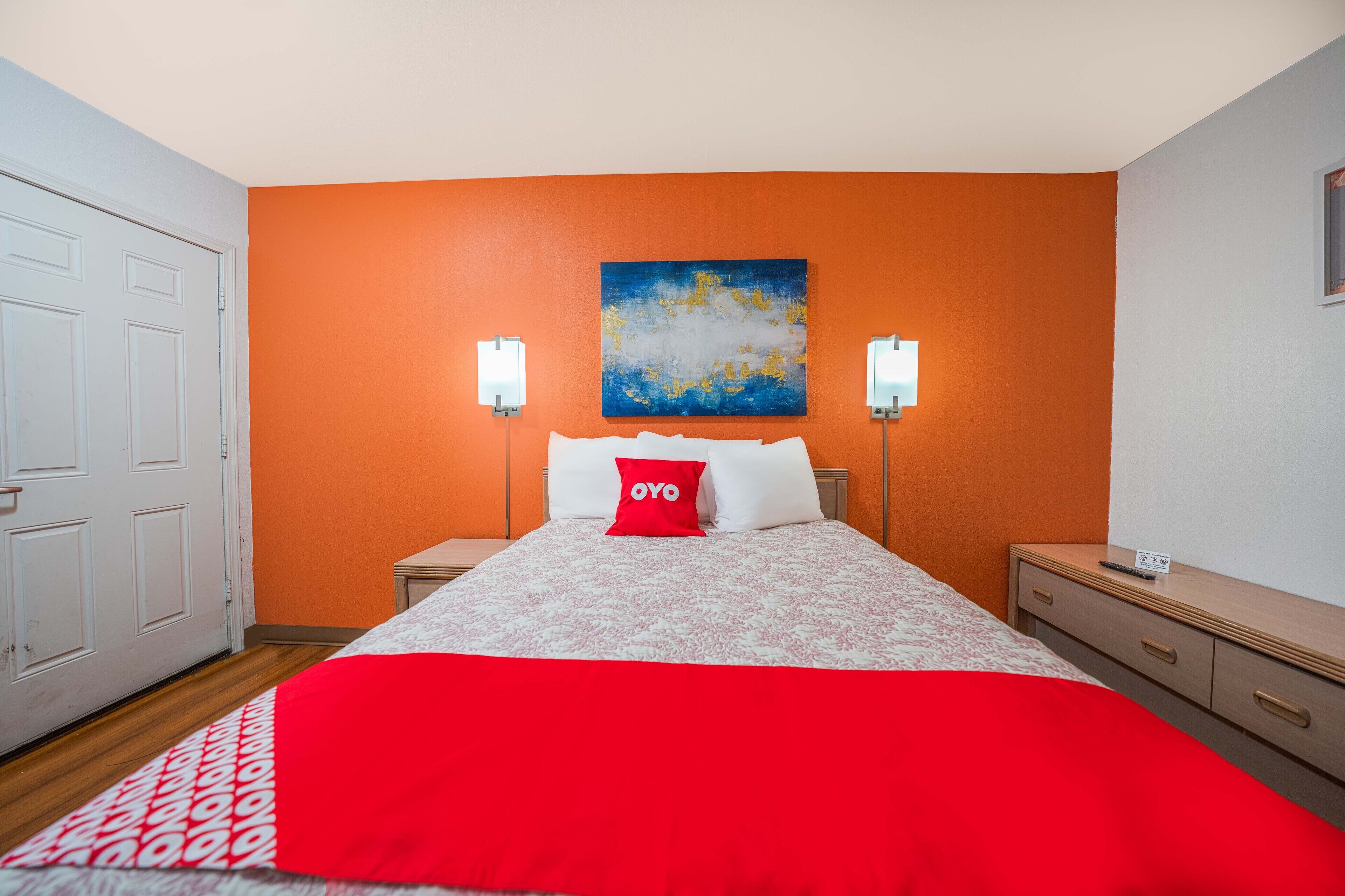 Royal Gateway Motel by OYO