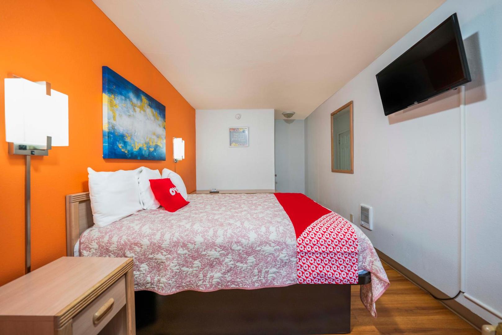 Royal Gateway Motel by OYO