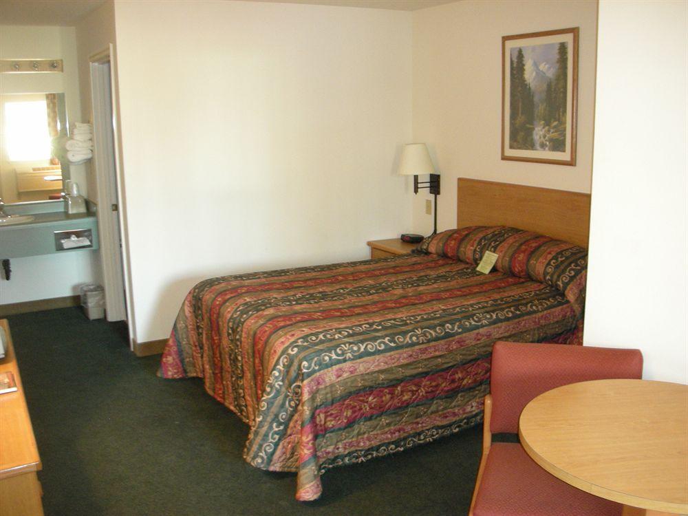 Sugarloaf Mountain Motel