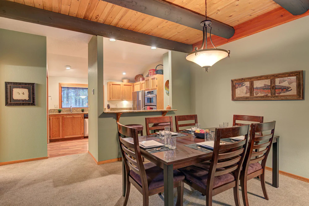 Wildflower Condos by Village Properties at Sunriver