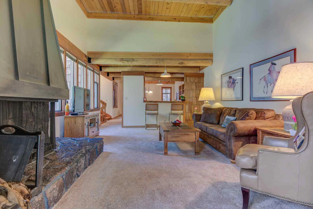 Wildflower Condos by Village Properties at Sunriver