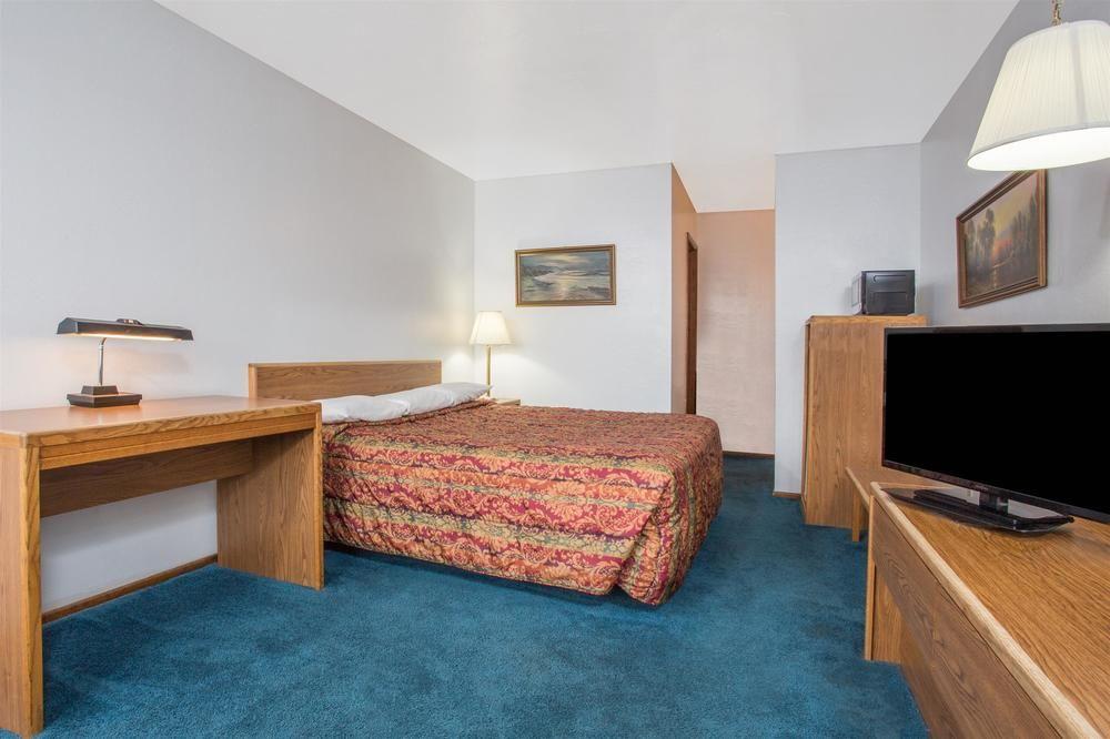 Knights Inn Boardman