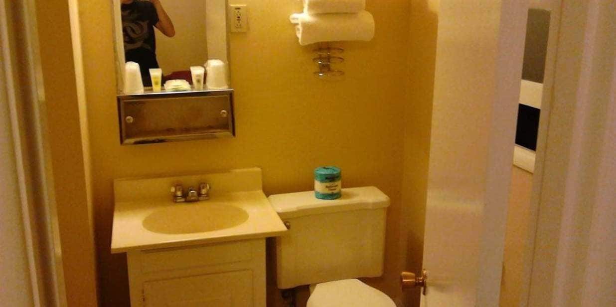 Blue Coast Inn and Suites