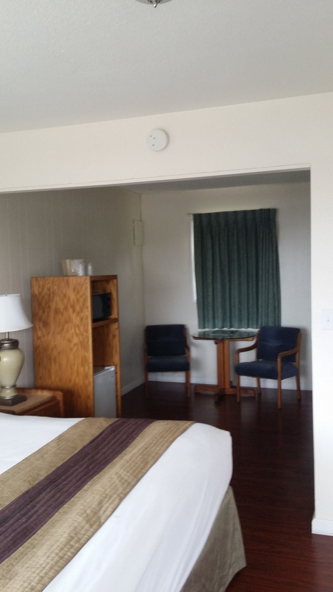 Blue Coast Inn and Suites