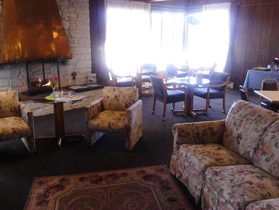 Blue Coast Inn and Suites