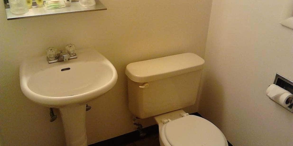 Blue Coast Inn and Suites