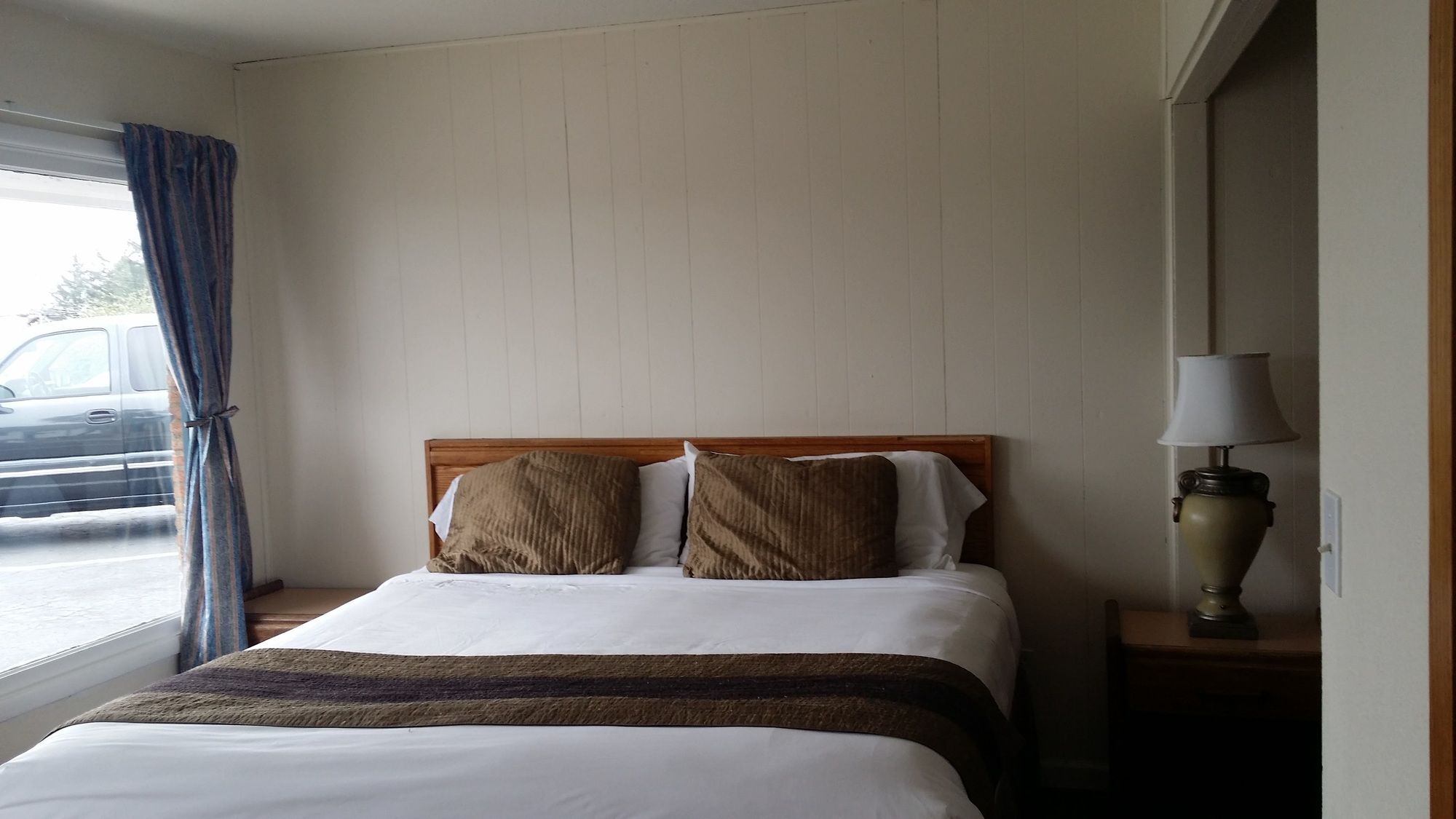 Blue Coast Inn and Suites