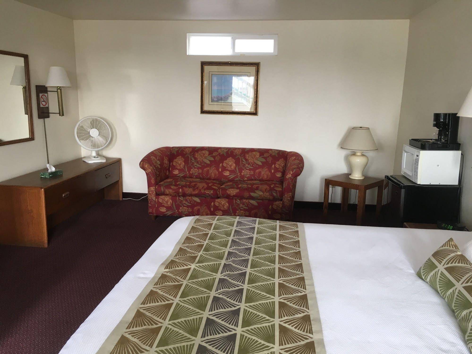 Westward Inn