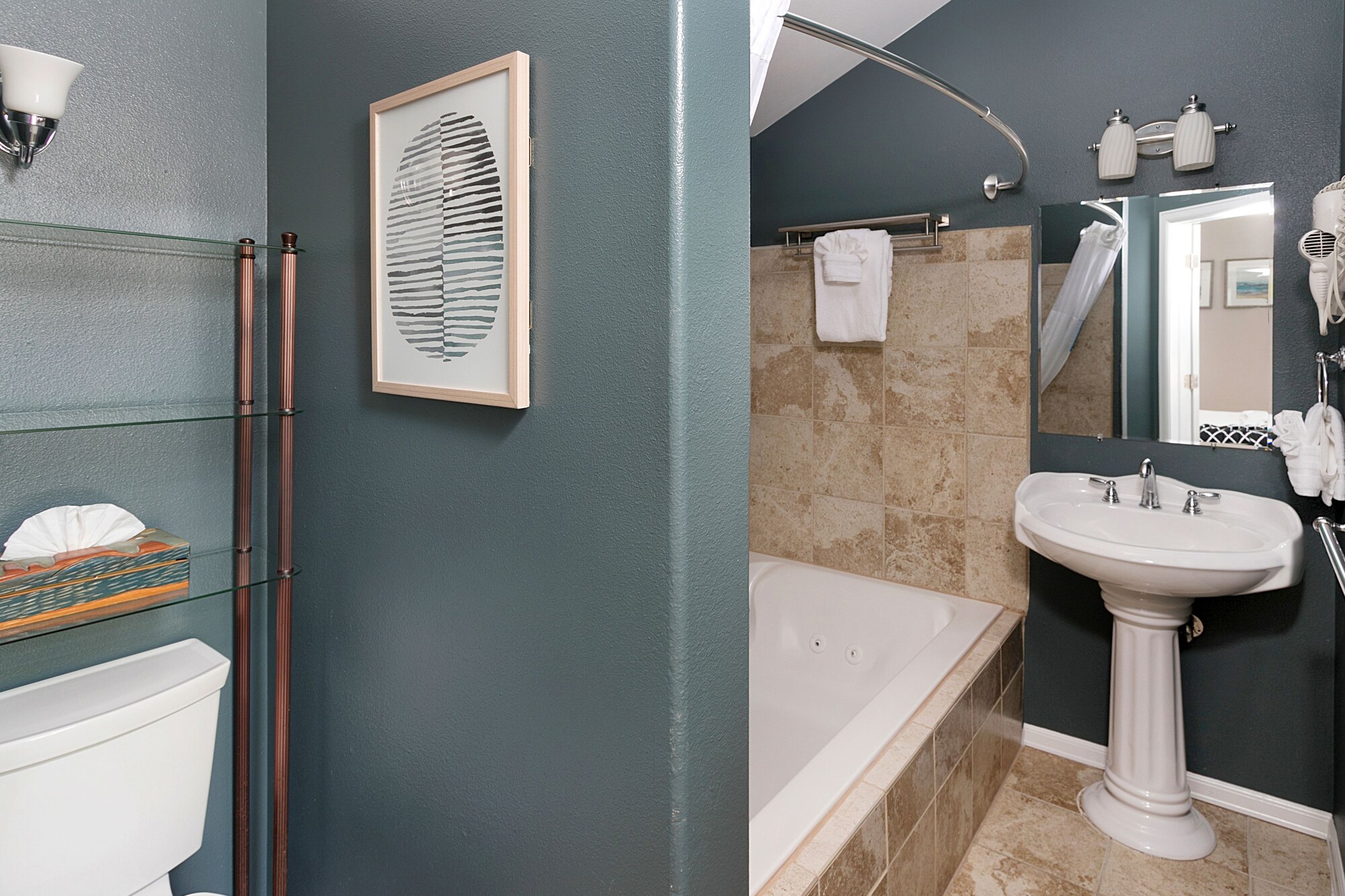 Inn At Haystack Rock