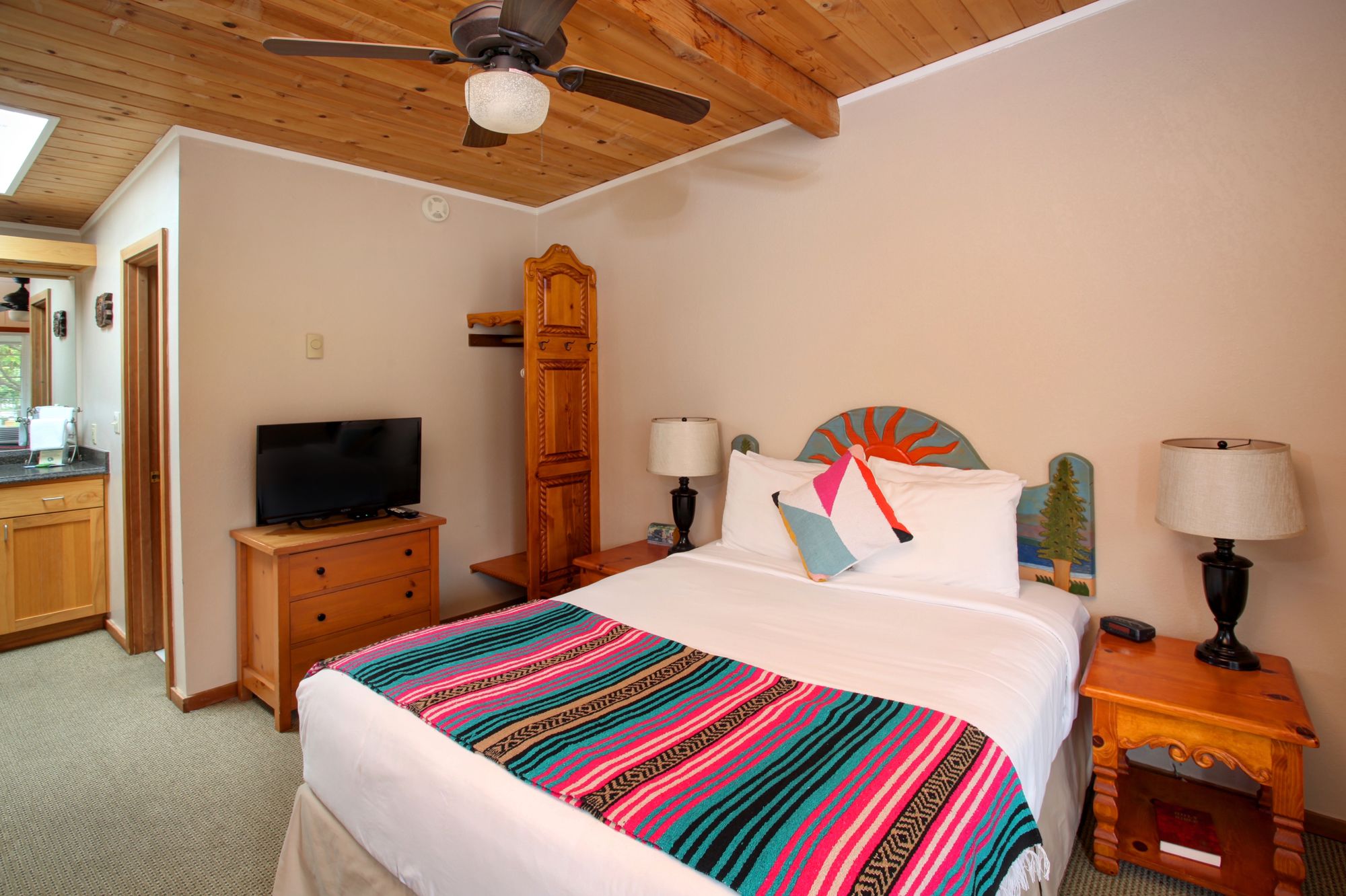 Inn At Haystack Rock