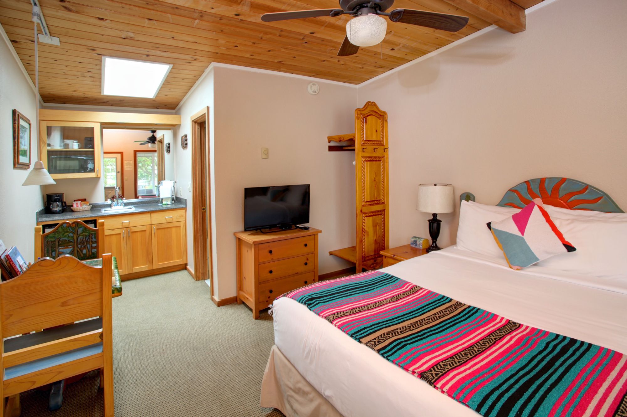 Inn At Haystack Rock